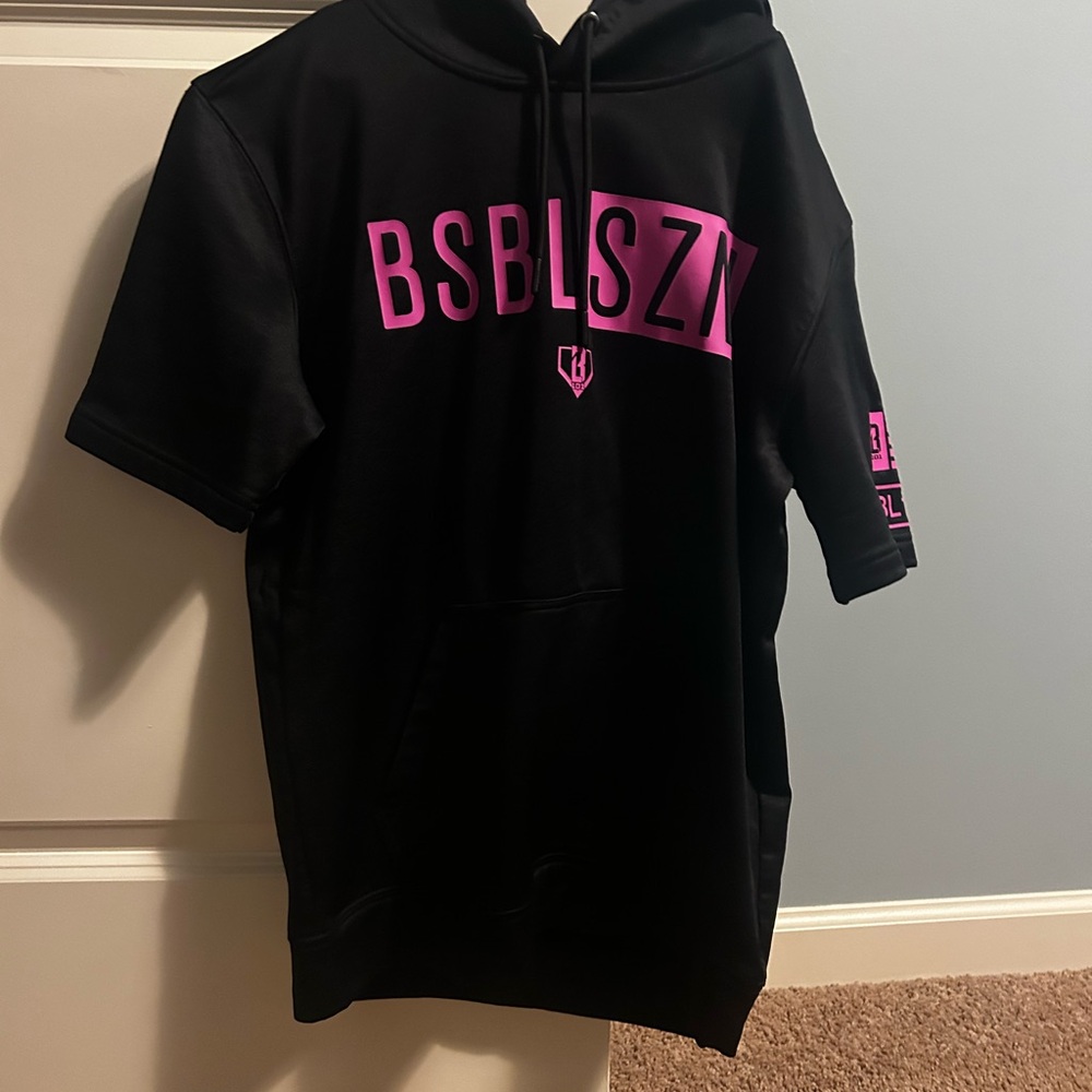 BSBLSZN Black Short Sleeve Hoodie with Pink Details
